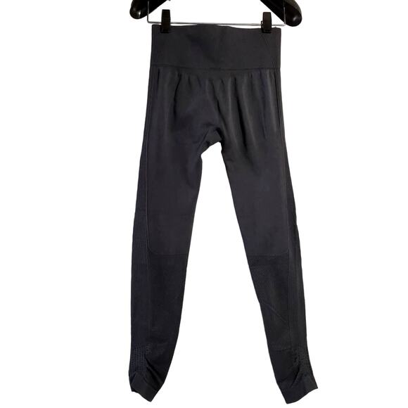 Savvi NWOT Impact Compression Ribbed High Rise Leggings Women XS Gray Activewear - Picture 3 of 9